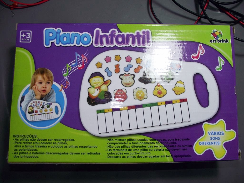 Caixa do piano de brinquedo